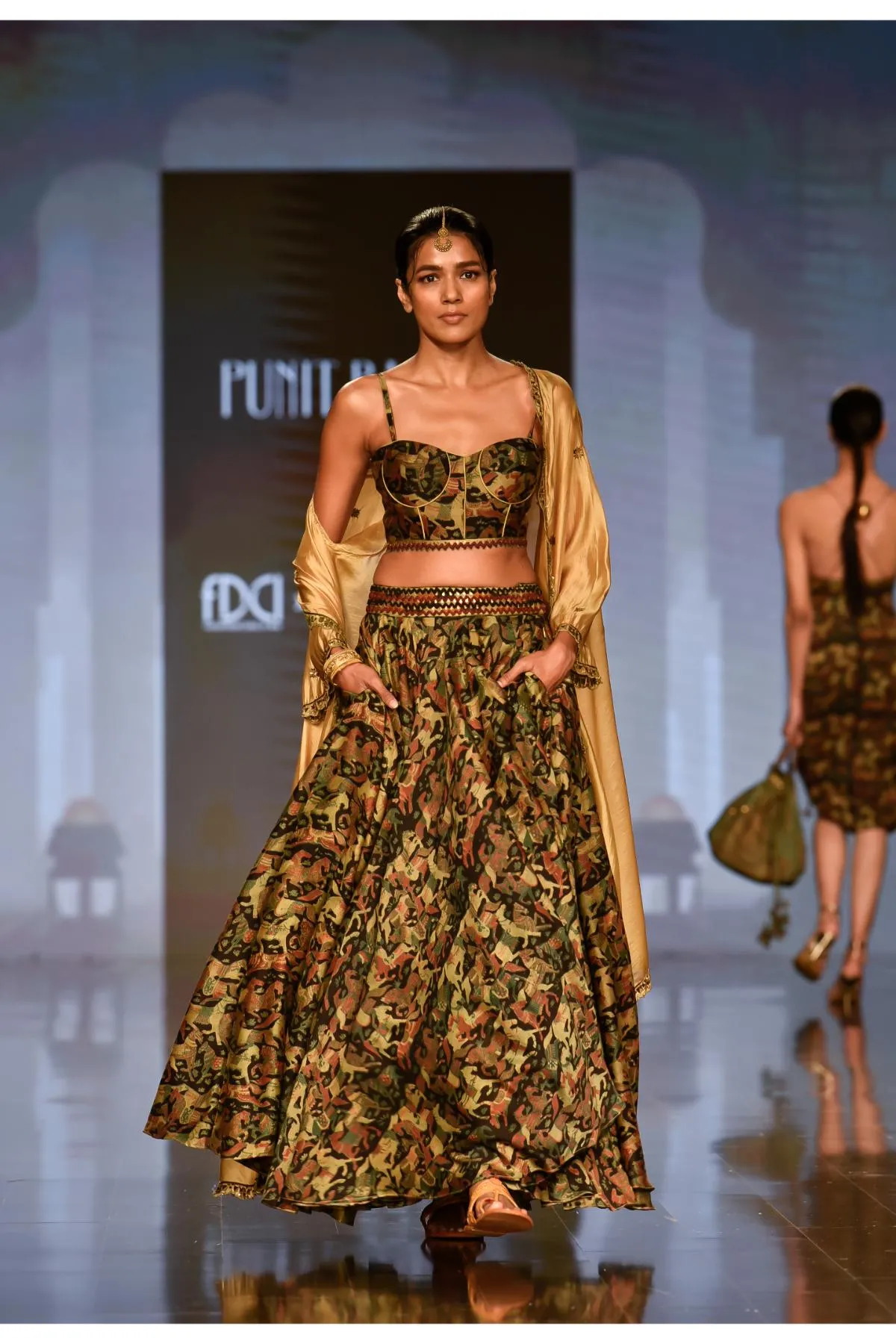 Dry Heena Green Printed Cape Set