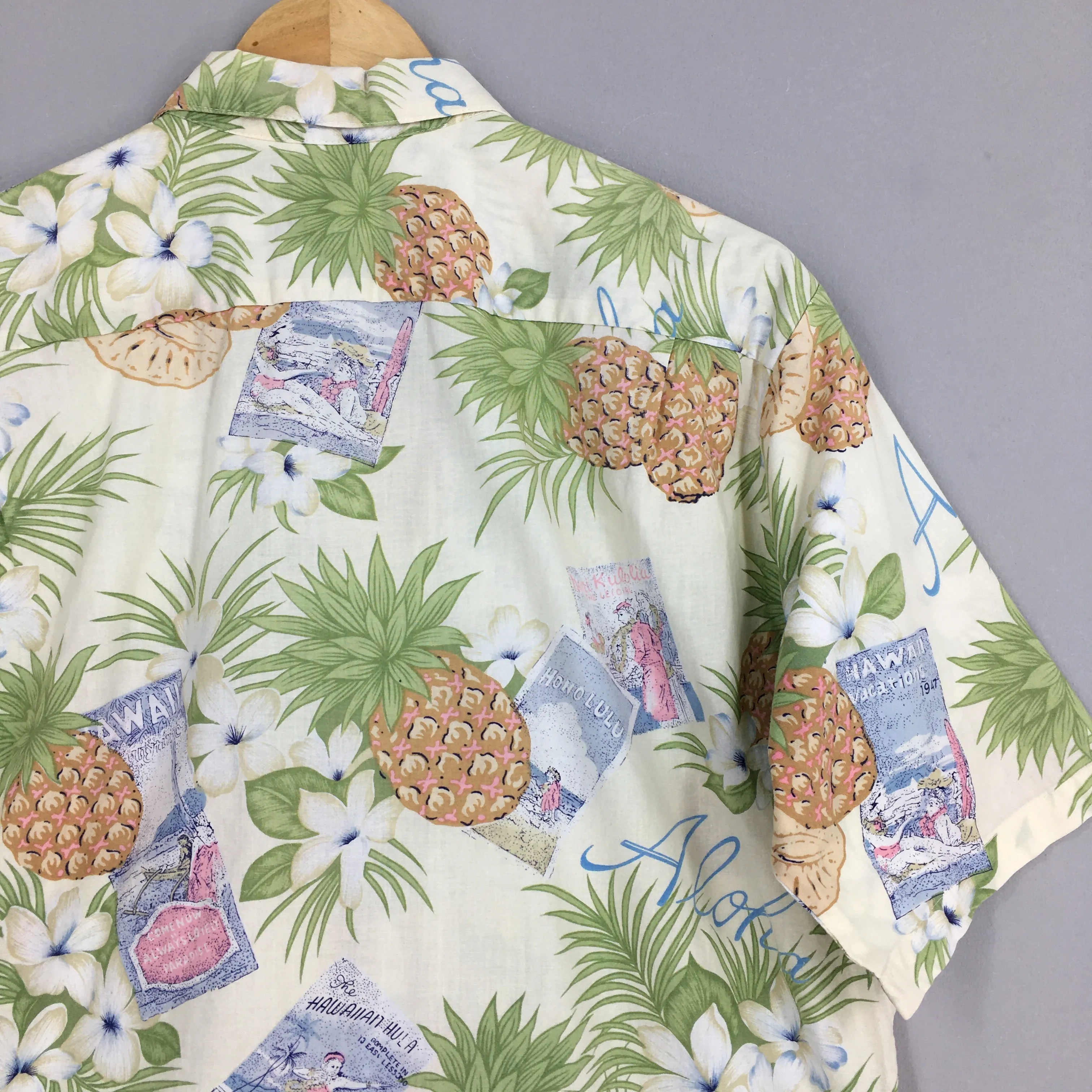 Hawaiian Pineapples Aloha Tropical Shirt Medium