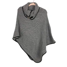 Kelly & Katie Black/White Roll Neck with Clasp Poncho NWT- One Size