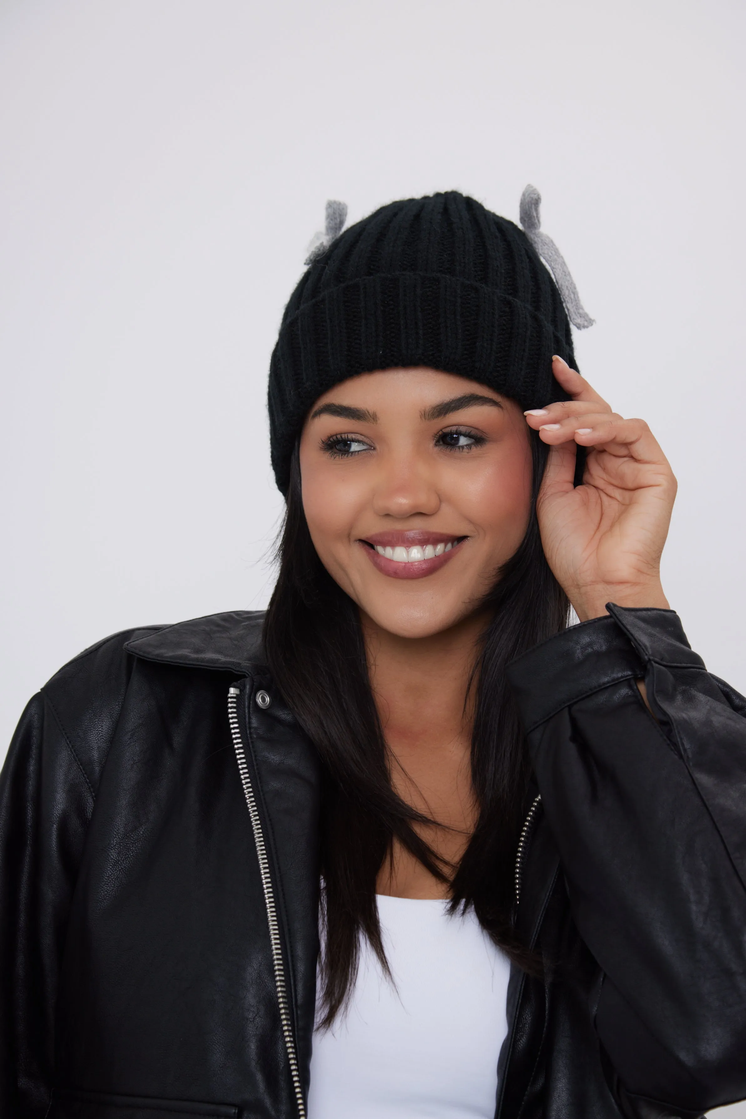 Mohair Beanie with Bows in Black