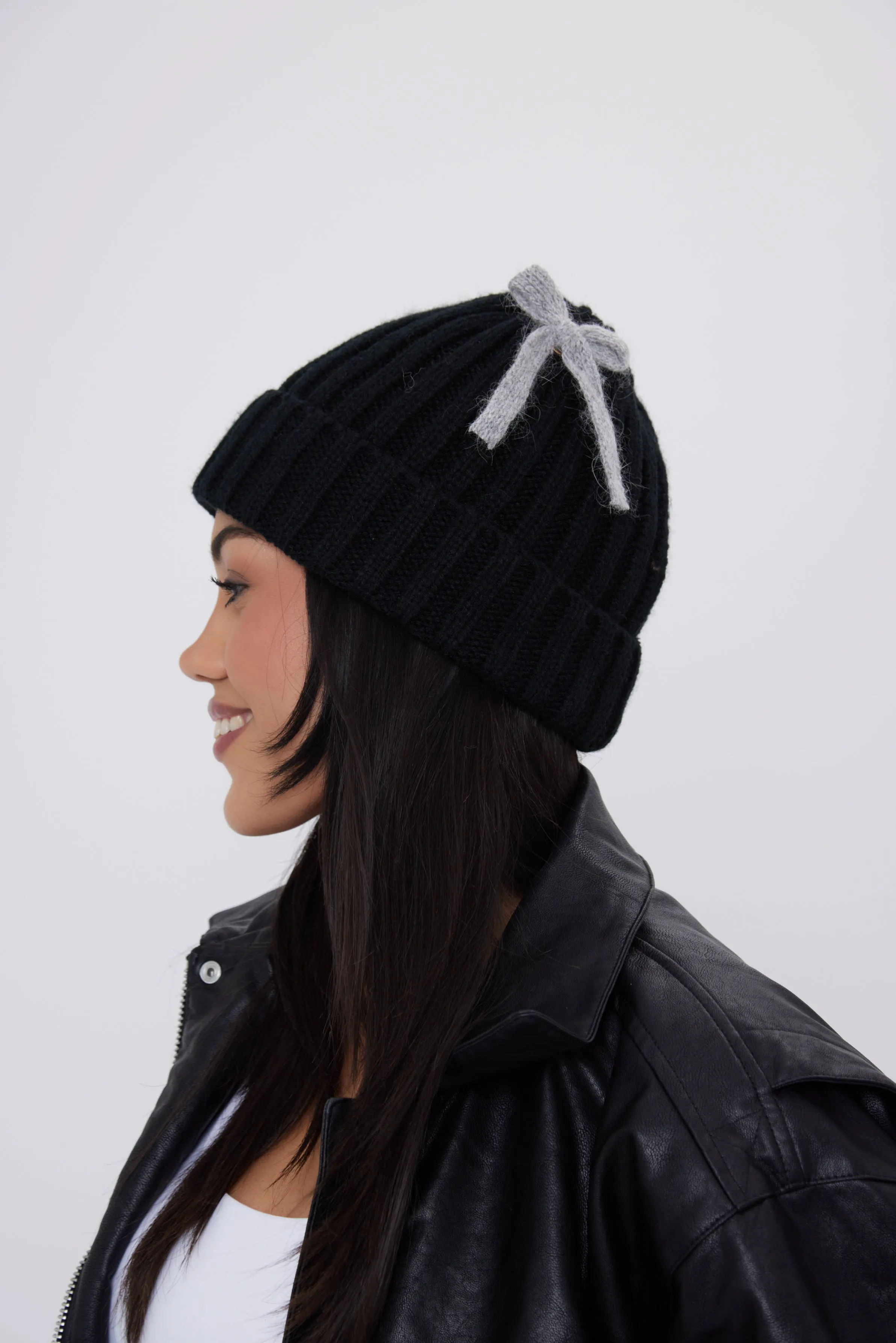 Mohair Beanie with Bows in Black