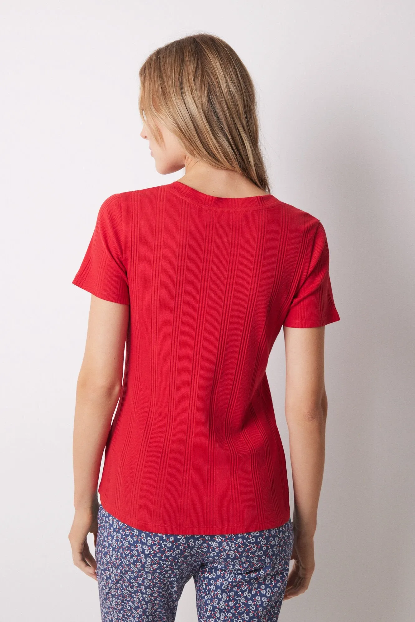 Red short sleeve cotton t-shirt