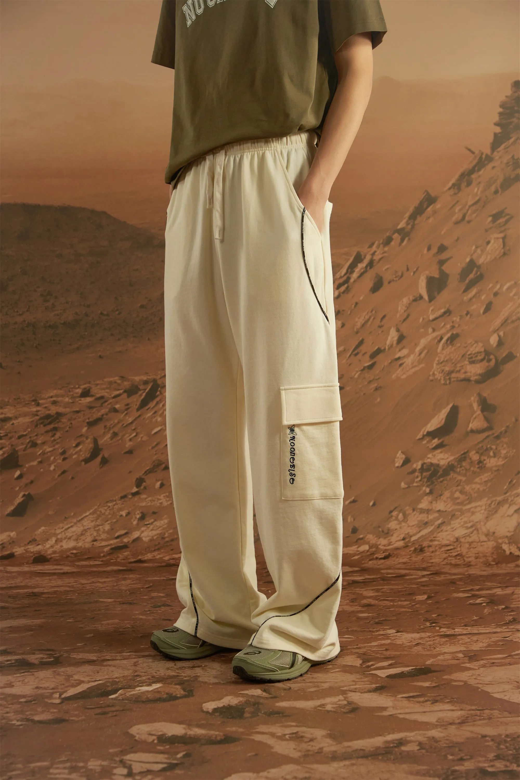 String Cargo Wide Pants