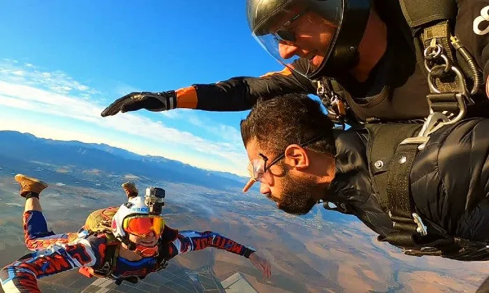 Weekend Exclusive: 9000ft Tandem Skydiving Experience