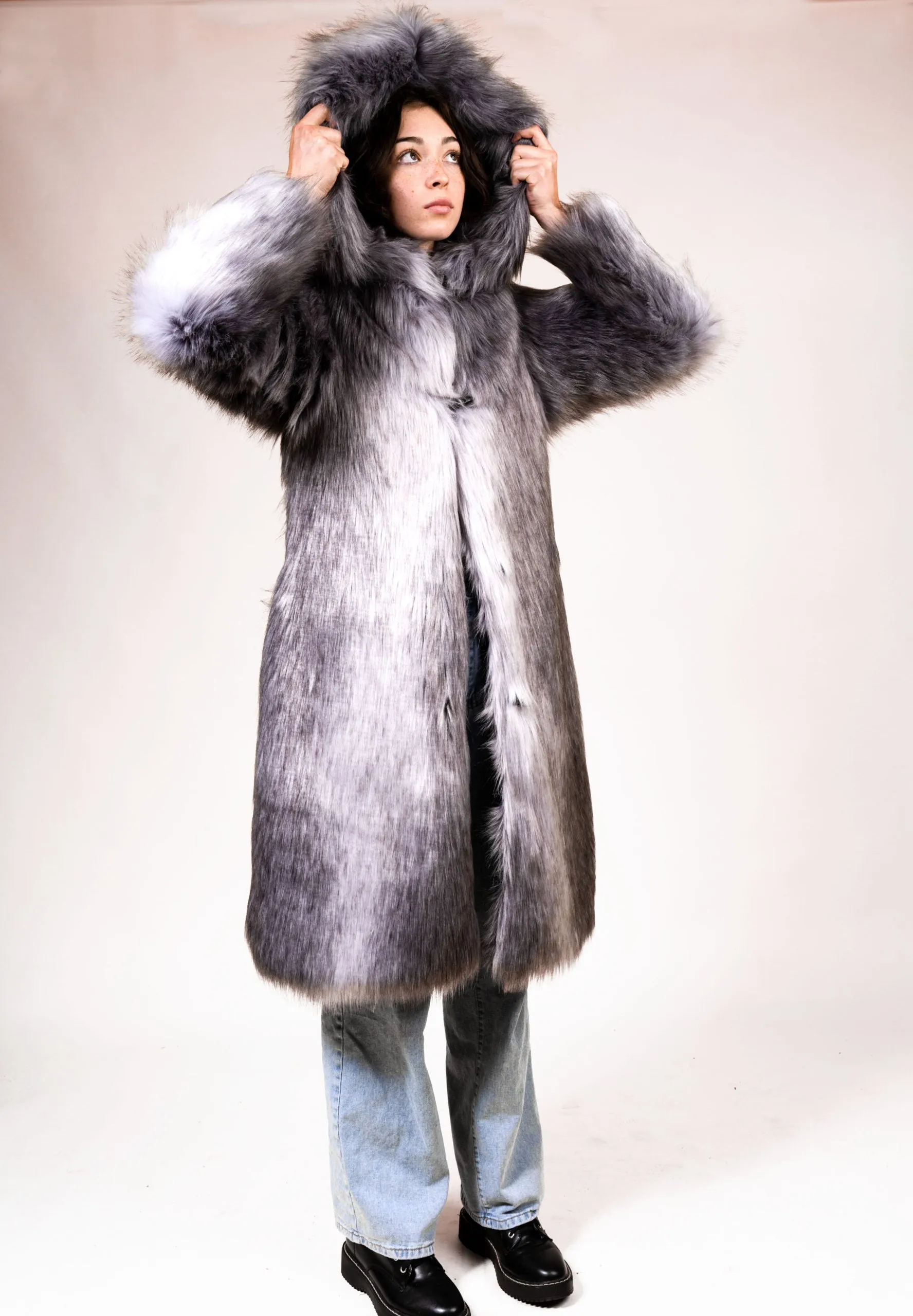 Women's Playa Coat in "Silvery Fox Tail"